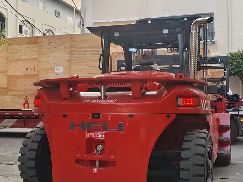 Large Scale Walk-In Test Chamber Ready for Global Shipment – SFTYE Equipment Co., Ltd.